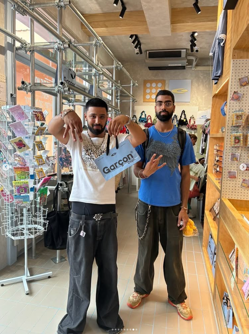 Garcon Dept. customers in store — 08