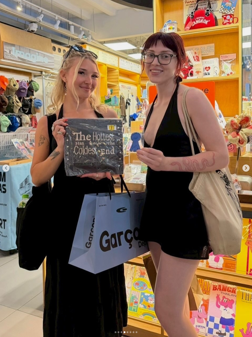 Garcon Dept. customers in store — 22