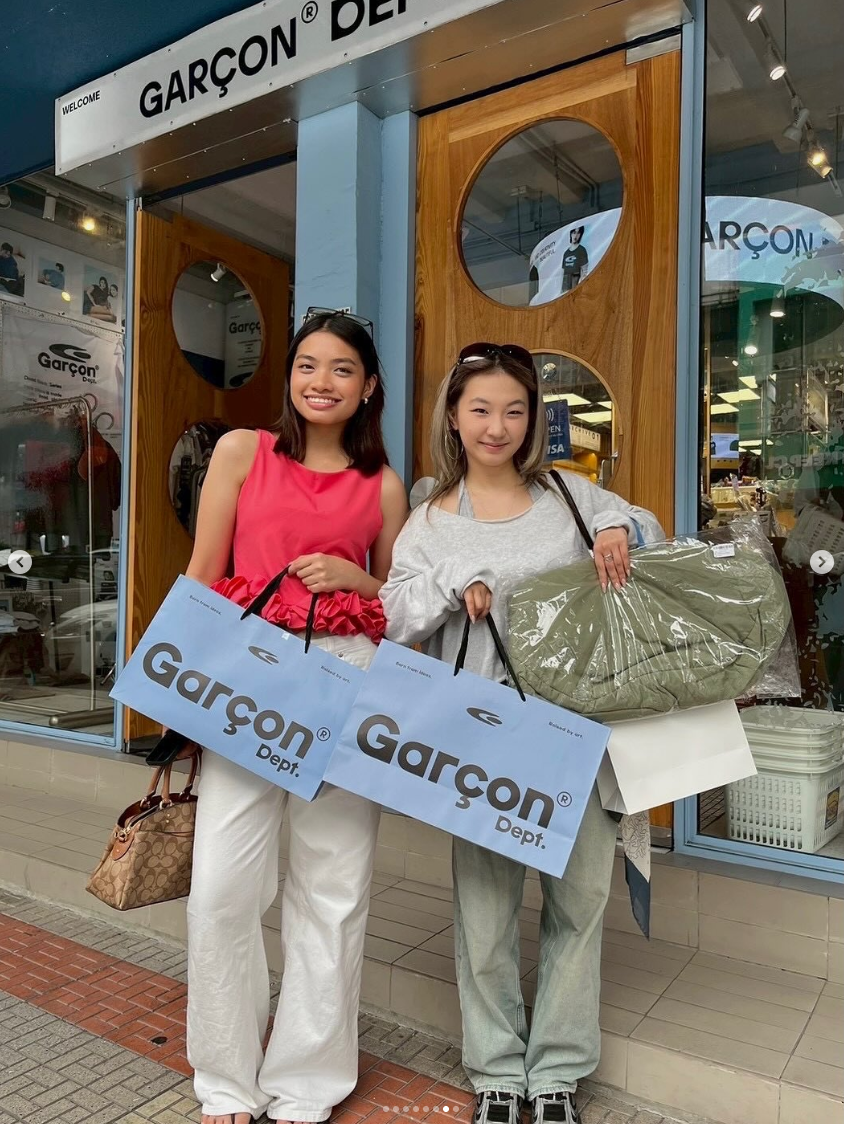 Garcon Dept. customers in store — 25