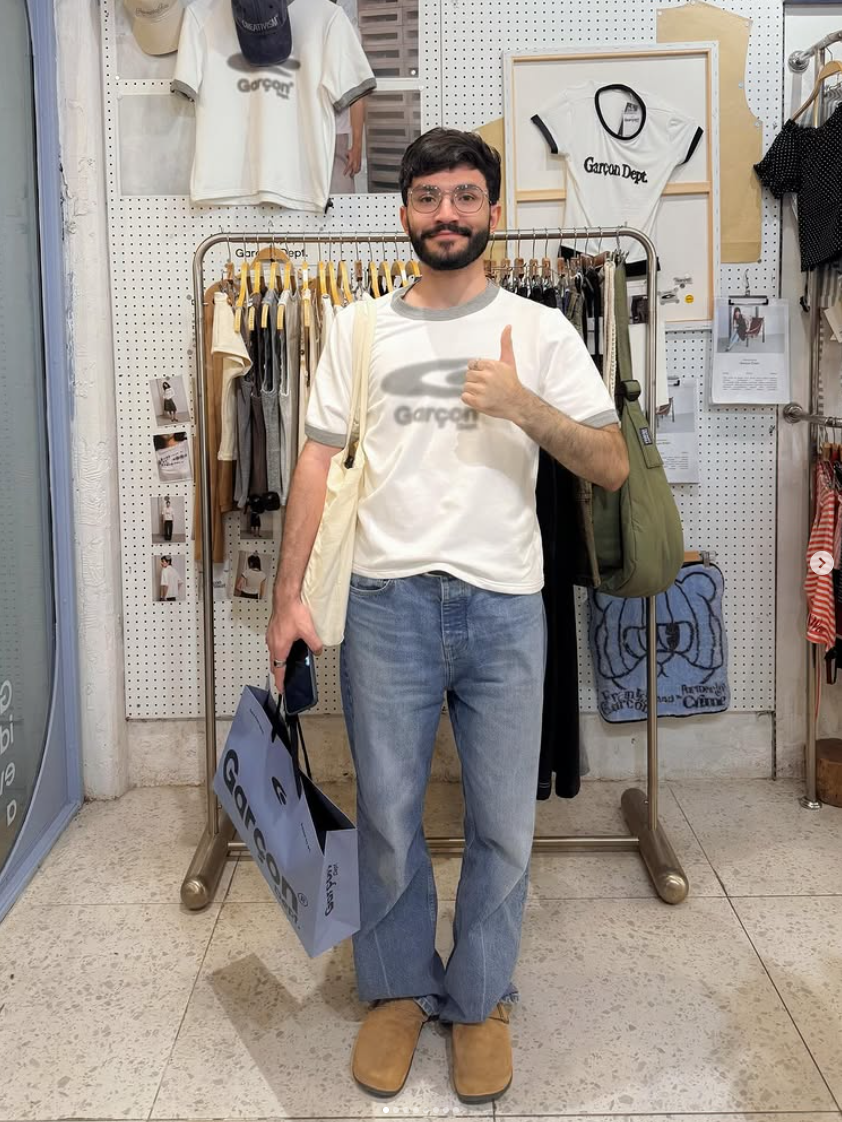 Garcon Dept. customers in store — 27