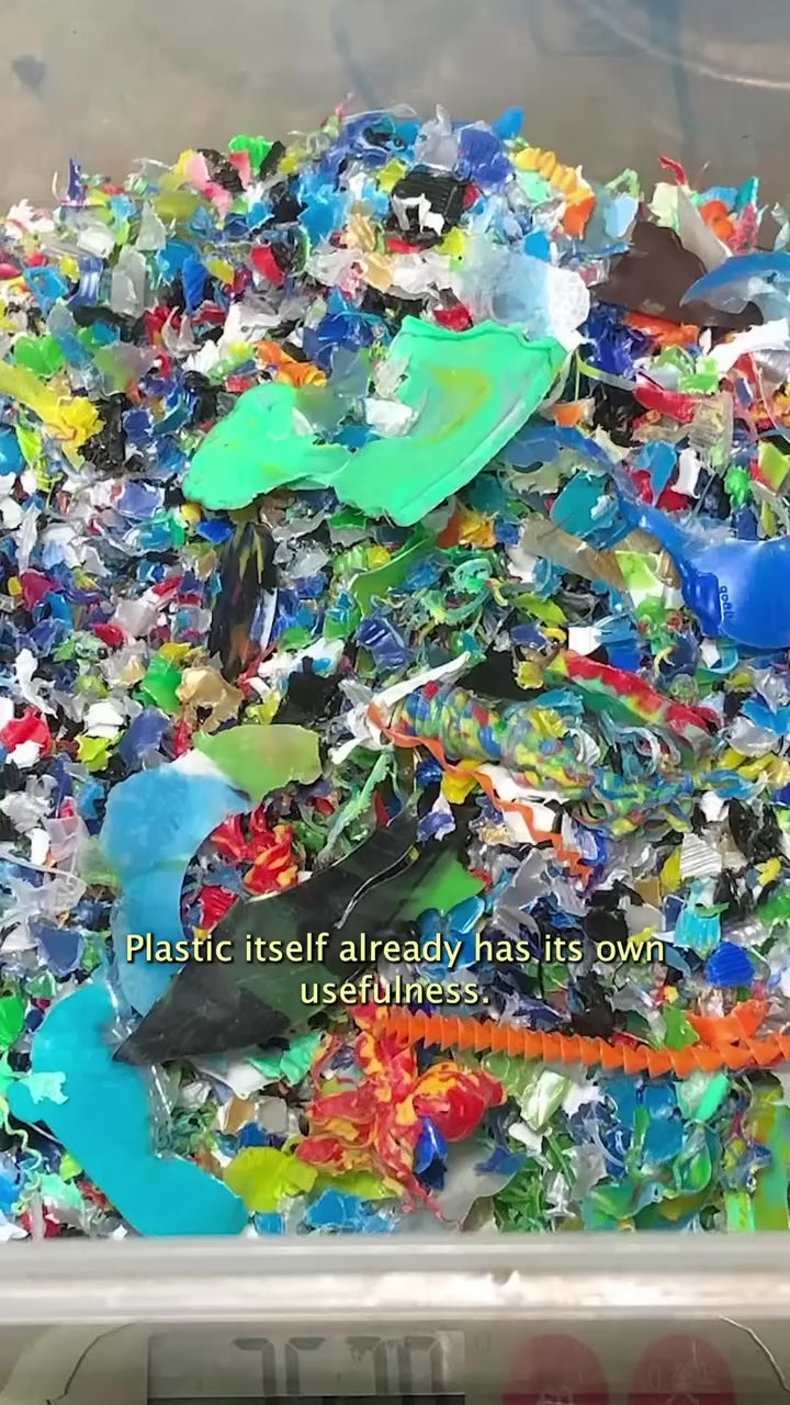 Garcon Dept. visits a thing that is pieces