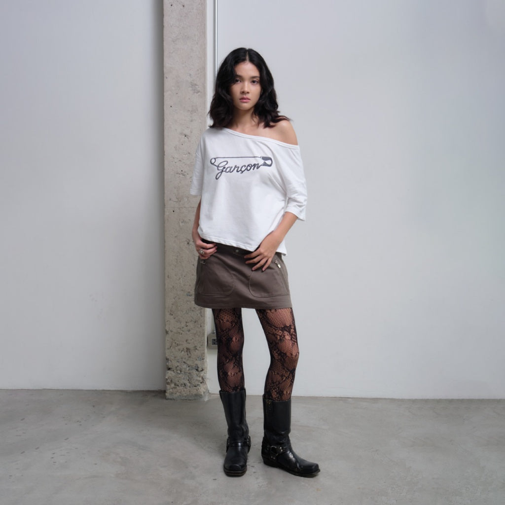 Garcon Shoulder brooch white tee
